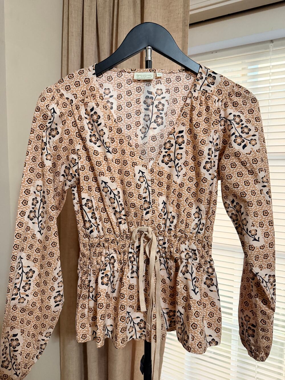 Spartina 449 cotton blend boho top beige and flowers euc xs